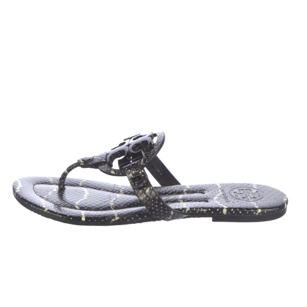 Tory Burch embossed snake sandals Cream/black
Women’s 9 - Picture 2 of 10